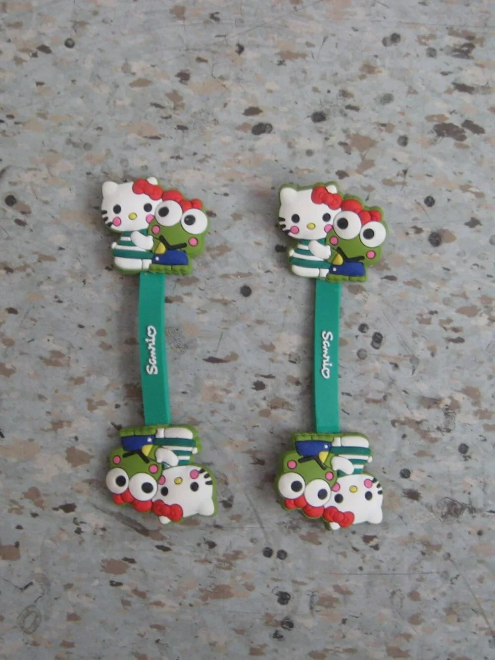 Sanrio Cord Holder - Hello Kitty and Keroppi